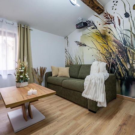 La Petite Rosee - Vienna Authentica Vienne  Eksteriør bilde